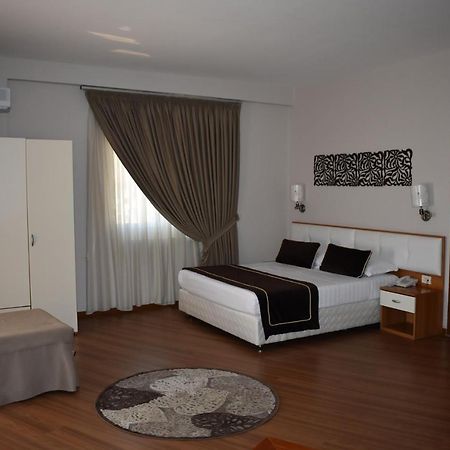 Hotel Arvi Durrës Exterior foto