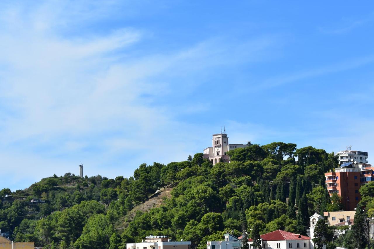 Hotel Arvi Durrës Exterior foto